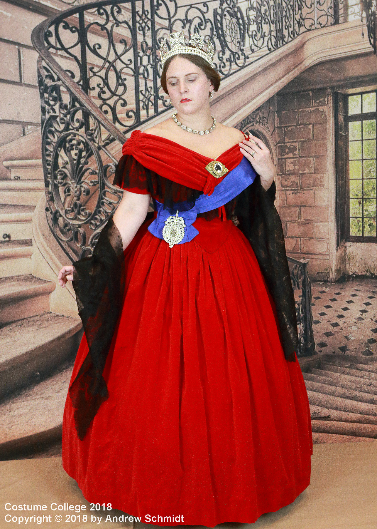 Queen Victoria red velvet Laurie Tavan